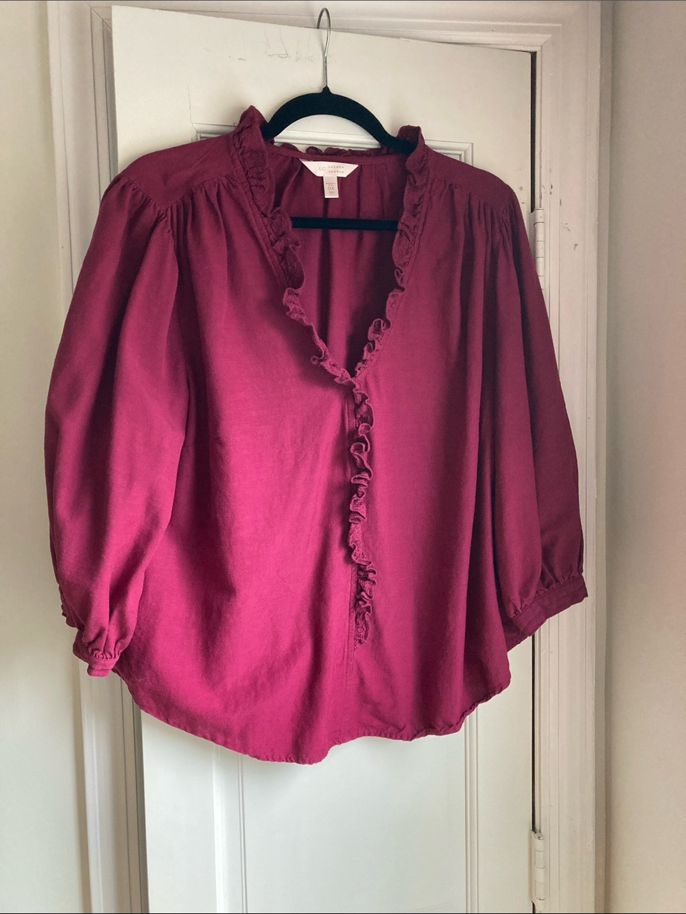 Lauren Conrad Womens Ruffle-Trim Blouse in Berry